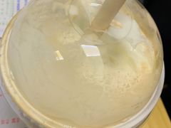 杏花乌龙拿铁-瑞幸咖啡(海螺大厦店)
