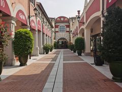 -佛罗伦萨小镇广佛名品奥特莱斯(疏港路店)