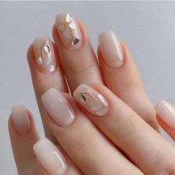 -悦指间美甲美睫
