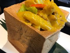 港式面包咖喱鸡-高第街56号港式餐厅·精选(世茂广场宽厚里大明湖店)