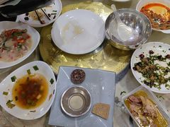 -三锅莊·牦牛肉火锅·香格里拉特色藏餐宴请餐厅(菱角塘路店)