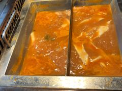 -老牌坊云南鱼豆花火锅(哈西万达店)