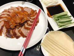 新雅片皮鸭-新雅粤菜馆(南京东路店)