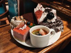 -领鲜活海鲜榴莲自助火锅(东门店)