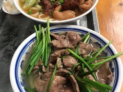牛腩猪肠河粉-珍珍小食店(西华路店)
