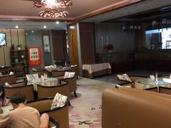 包房-上水温泉养生会所