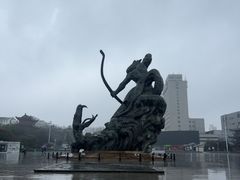 -巴陵广场