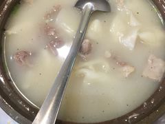 馄饨老鸭煲-老品芳