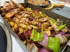 -老东镇啤酒屋海鲜加工·蒸汽海鲜·海鲜烧烤(台东店)