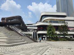 -前滩太古里木区停车场