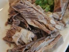 手抓羊肉-飞天大厦清真餐厅