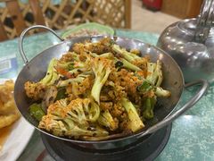 -鹤乡东北菜(崮山路店)