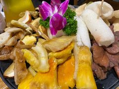 -一朵菌·野生菌探索家火锅(南亚店)