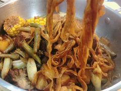 -内蒙焖面大盆骨餐馆(山大路店)