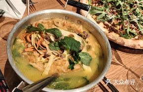 Golden Sour Cabbage Rice Noodle Soup
