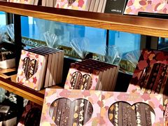 -Laderach 莱德拉(上海环贸iapm店)