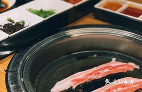 Spanish Pork Belly (Sizzling with Oil)