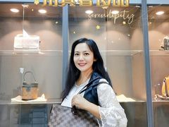 -用真奢侈品名表名包回收中心(朝阳万达店)