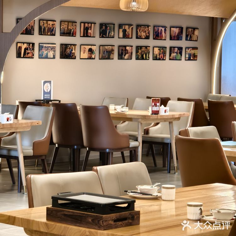 吃羊就去，郭靖烤全羊准没错！ 