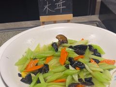 -昆山裕元花园酒店·温莎西餐厅