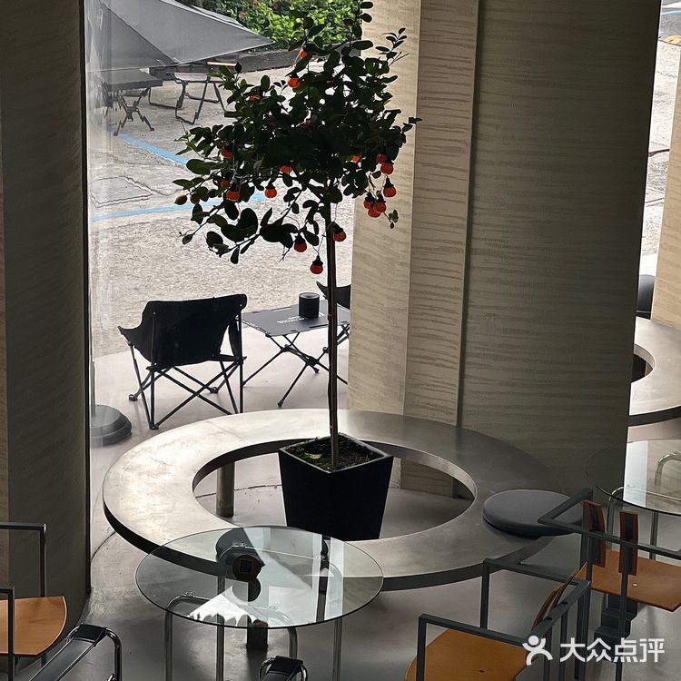暗黑风咖啡馆又飒又高级⚫️Cafe&bar