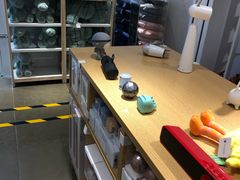 -名创优品(北京新中关购物中心地铁层店)
