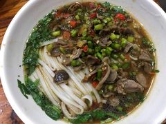 酸辣鸡杂粉-肆姐面粉馆(坡子街店)