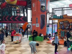 -欧酷世界动力星球(王府井奥莱UP TOWN店)