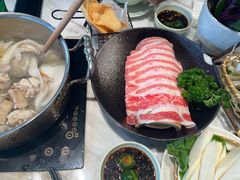 -椰子不语 椰子鸡火锅(淮海店)