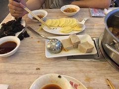 -台北吴记老锅底麻辣火锅(蓝村路店)