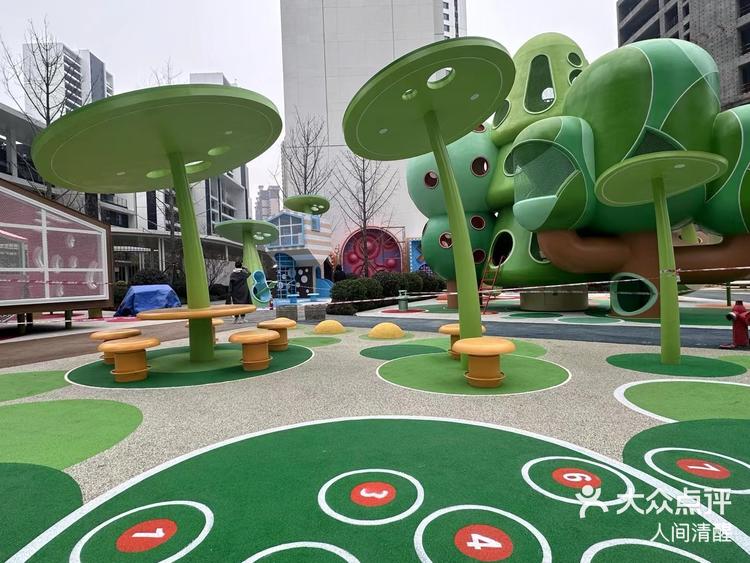 小区里的儿童活动区竟然可以这么惊艳你家是图一图八还是图九