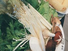 蔬菜拼盘-八合里潮汕鲜牛肉火锅(深圳海岸城店)