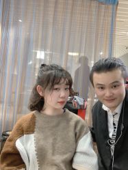 -型色沙龙