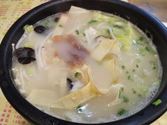 -阿超过桥米线(画展路店)