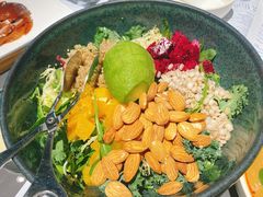 牛油果沙拉-小大董·烤鸭(观景餐厅·南京西路店)