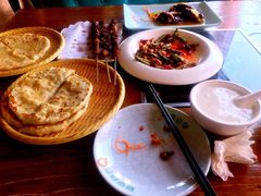 -蒙亨·手把肉·蒙古包文化主题餐厅(天恒广场店)