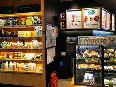 -星巴克臻选(华堂·新辰汇店)