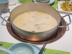 -洪氏嗨捞·猪肚鸡火锅(阳光天地店)