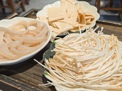 -肖肖酸萝卜鱼火锅(总店)