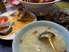 -川流不息·地道川菜·小龙虾(松东路店)