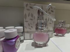 -妤香手工DIY香水调香室·团建·私人订制(欧亚新生活店)