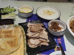 -李连贵熏肉大饼(丰台南路地铁站店)