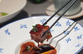 Braised Pork Belly with Radish
