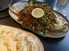 洱海手撕海鲈鱼-Ameigo梅果·云贵川bistro(长宁来福士店)