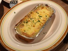-玛格萝妮比萨屋(陆家浜路店)