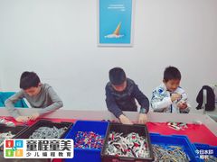 -童程童美·信息学竞赛·乐高机器人编程(龙华校区)