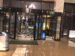 -上海虹桥西郊假日酒店