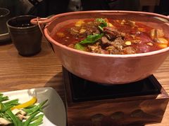 -云海肴·汽锅鸡·云南菜(天山百盛优客店)