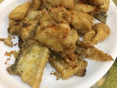 椒盐鱼骨腩-联邦酒楼