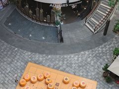 -瑞虹新天地月亮湾